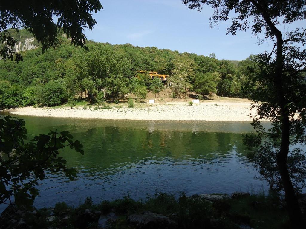 Vallon-Pont-dʼArc Prehistoric Lodge - Adult Only מראה חיצוני תמונה