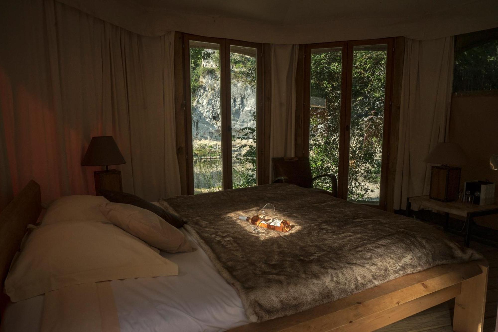 Vallon-Pont-dʼArc Prehistoric Lodge - Adult Only מראה חיצוני תמונה