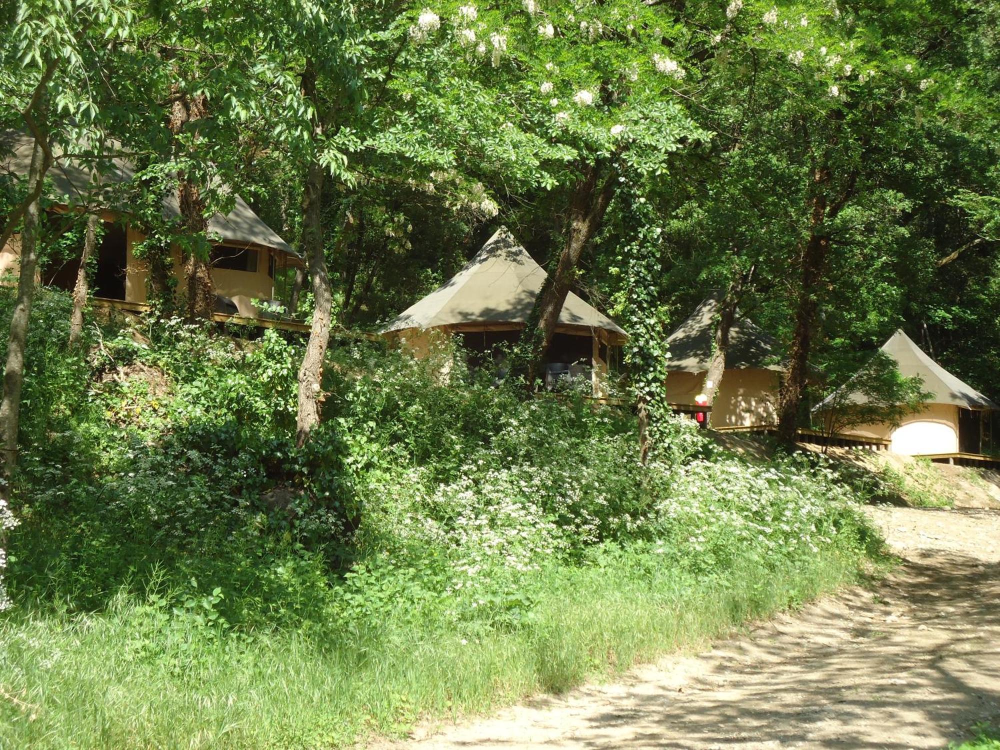 Vallon-Pont-dʼArc Prehistoric Lodge - Adult Only מראה חיצוני תמונה