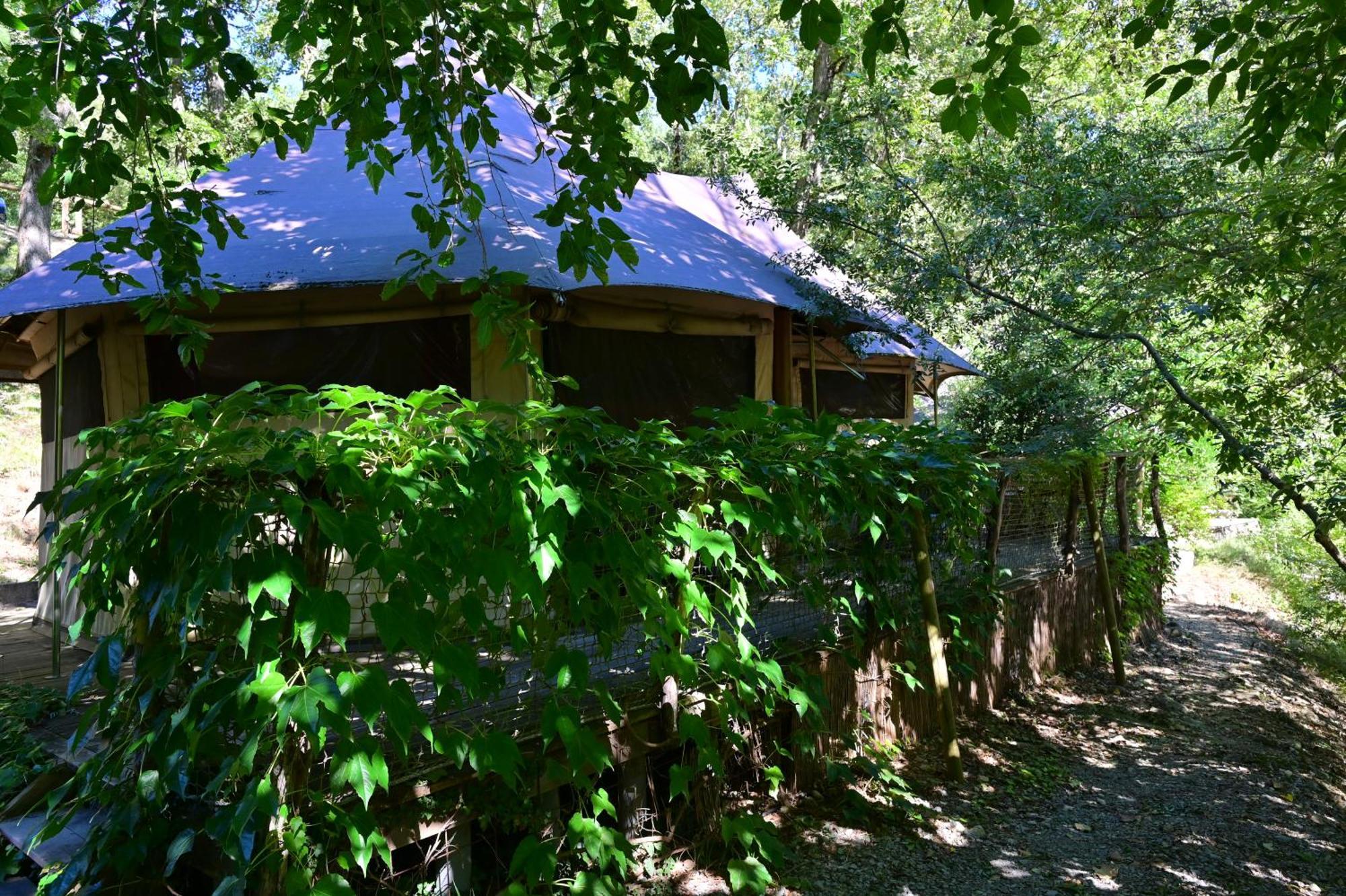 Vallon-Pont-dʼArc Prehistoric Lodge - Adult Only מראה חיצוני תמונה