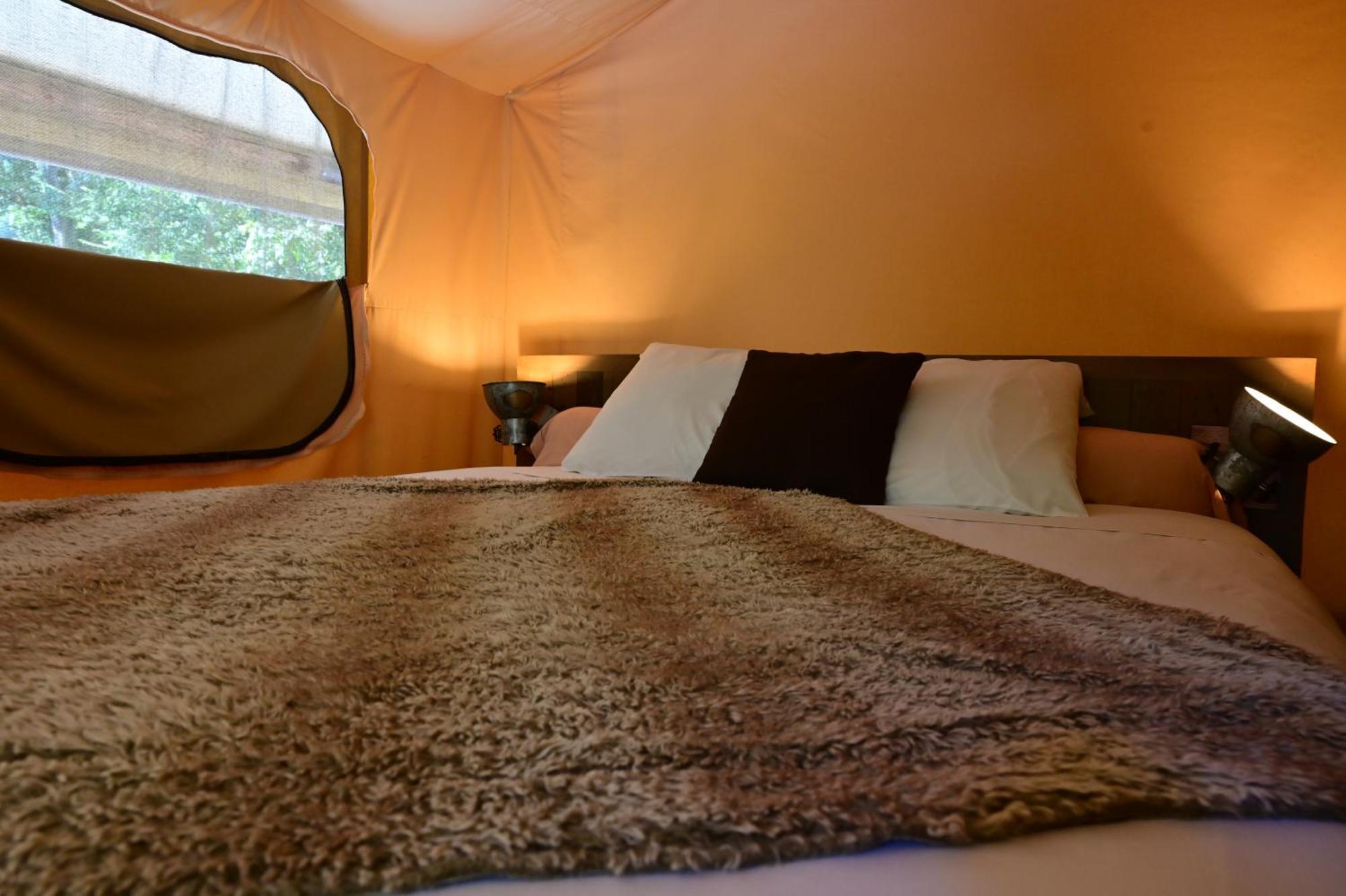 Vallon-Pont-dʼArc Prehistoric Lodge - Adult Only מראה חיצוני תמונה
