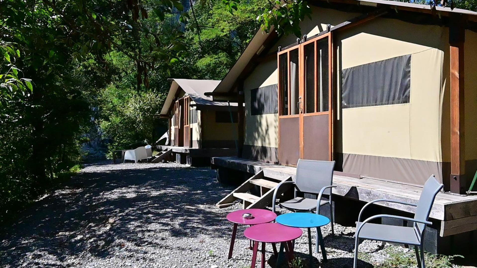 Vallon-Pont-dʼArc Prehistoric Lodge - Adult Only מראה חיצוני תמונה
