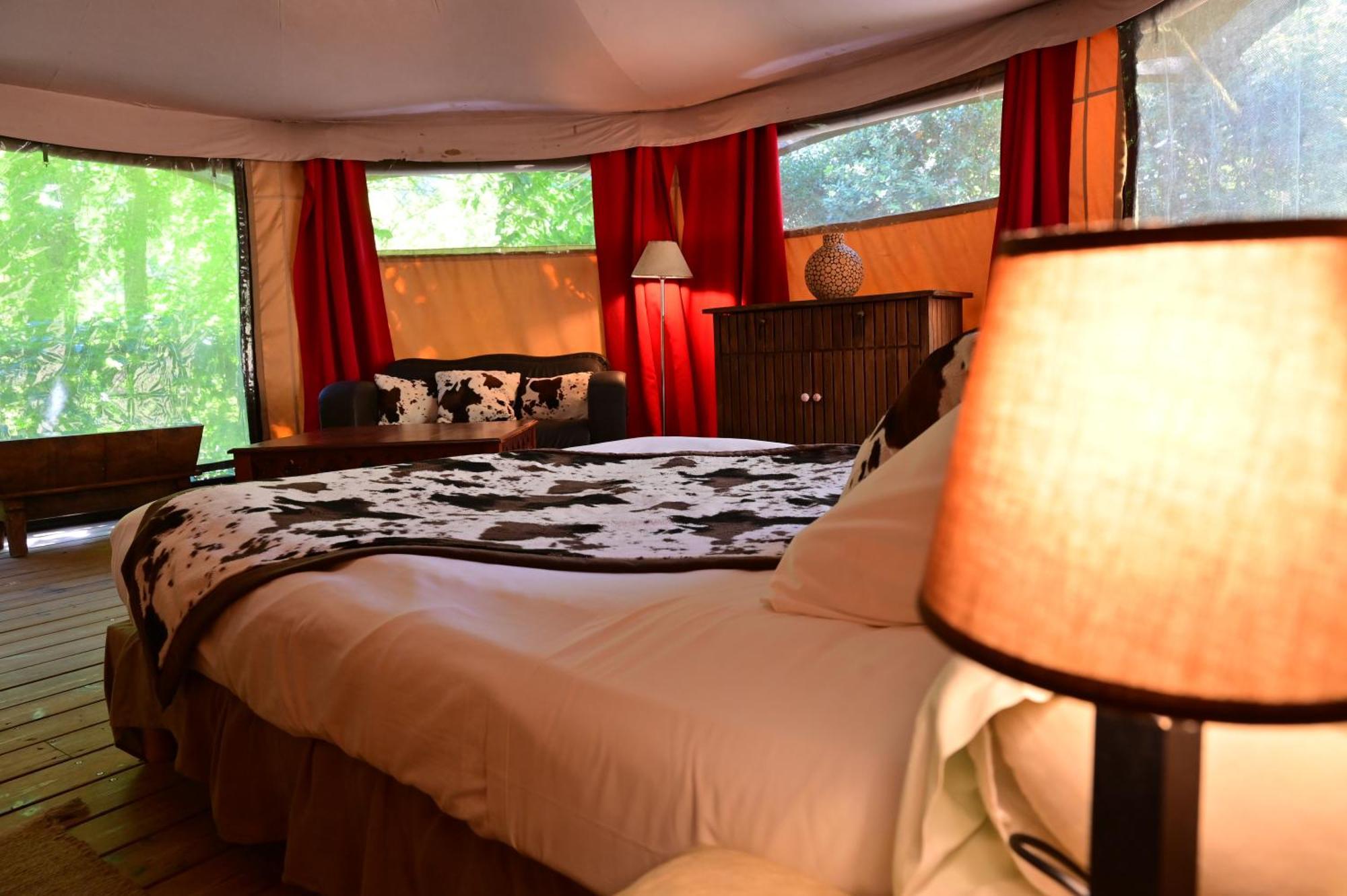 Vallon-Pont-dʼArc Prehistoric Lodge - Adult Only מראה חיצוני תמונה