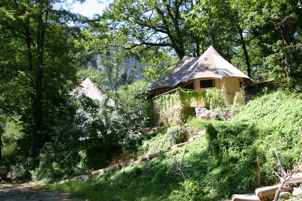 Vallon-Pont-dʼArc Prehistoric Lodge - Adult Only חדר תמונה
