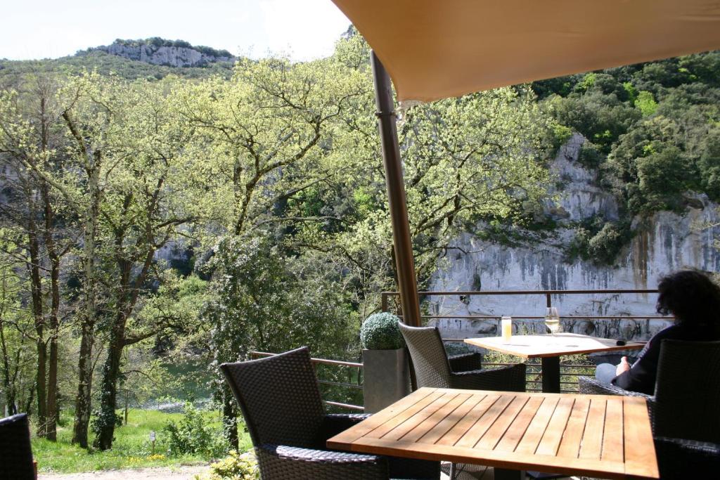 Vallon-Pont-dʼArc Prehistoric Lodge - Adult Only מראה חיצוני תמונה